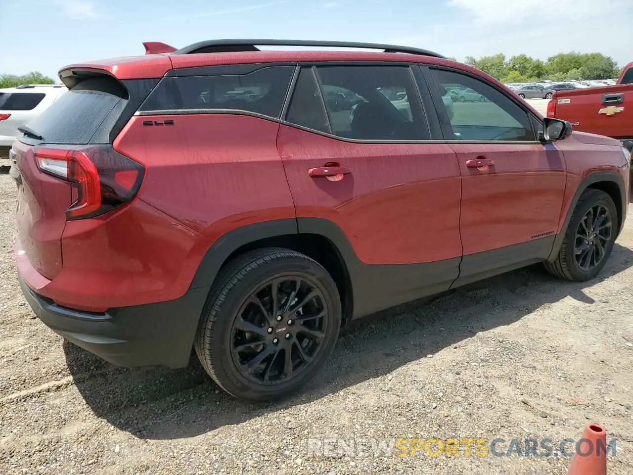 3 fotografías del automóvil dañado 3GKALMEG2RL395277 GMC TERRAIN 2024