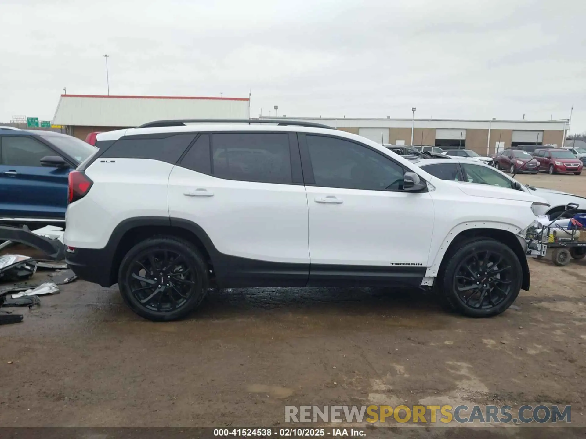 14 fotografías del automóvil dañado 3GKALMEG3RL114426 GMC TERRAIN 2024