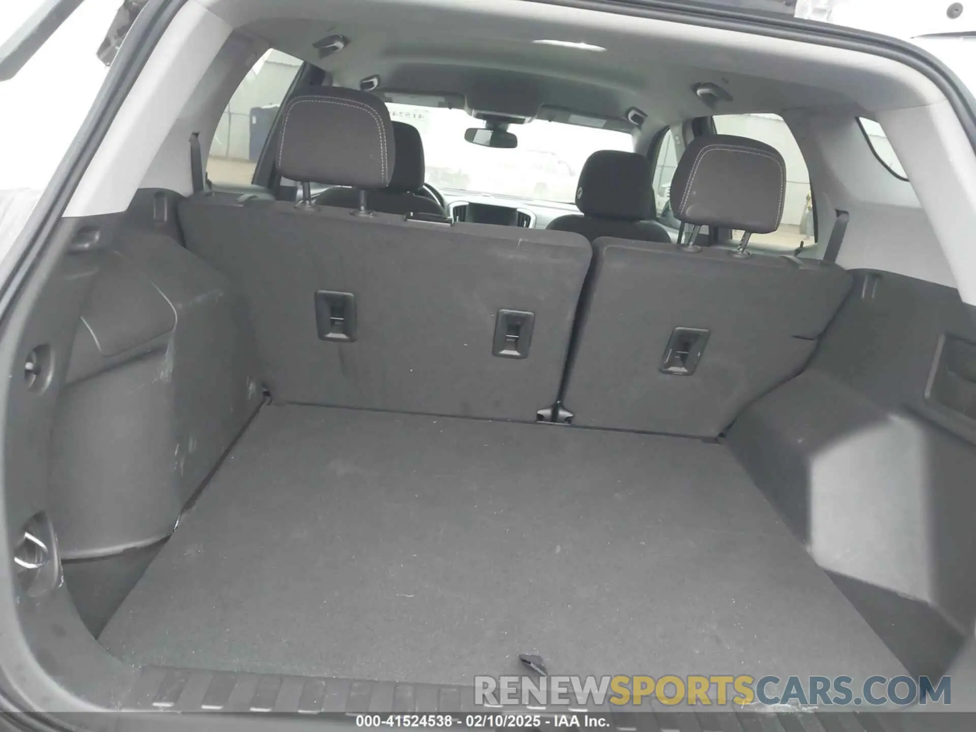 19 fotografías del automóvil dañado 3GKALMEG3RL114426 GMC TERRAIN 2024