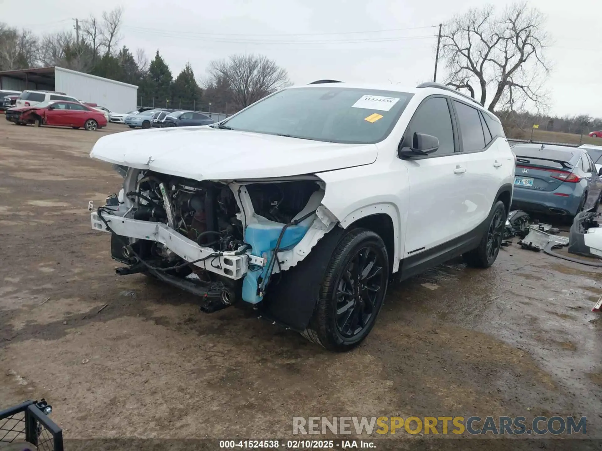 2 fotografías del automóvil dañado 3GKALMEG3RL114426 GMC TERRAIN 2024