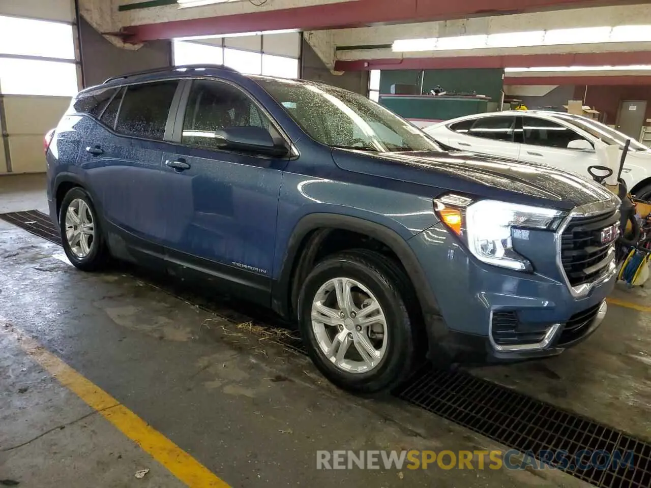 4 fotografías del automóvil dañado 3GKALMEG4RL143837 GMC TERRAIN 2024