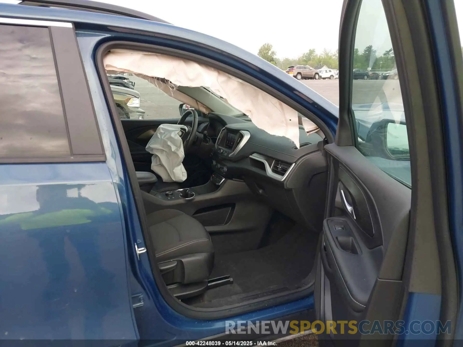 4 fotografías del automóvil dañado 3GKALMEG4RL249642 GMC TERRAIN 2024