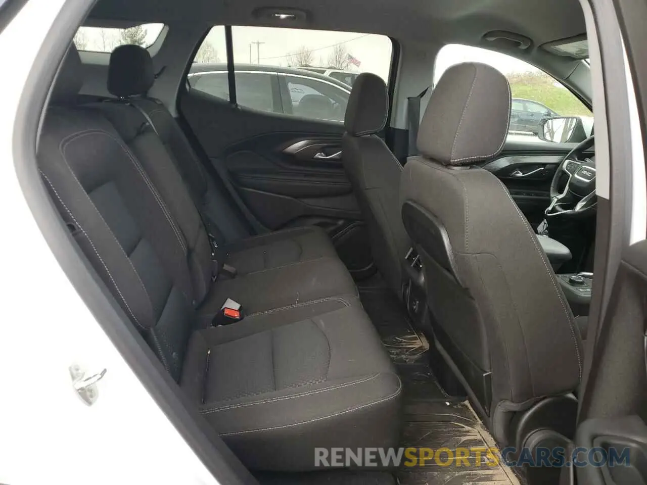 11 fotografías del automóvil dañado 3GKALMEG4RL332729 GMC TERRAIN 2024
