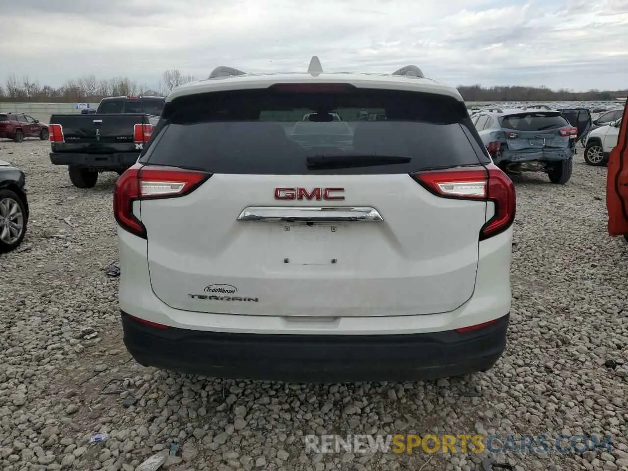 6 fotografías del automóvil dañado 3GKALMEG4RL332729 GMC TERRAIN 2024
