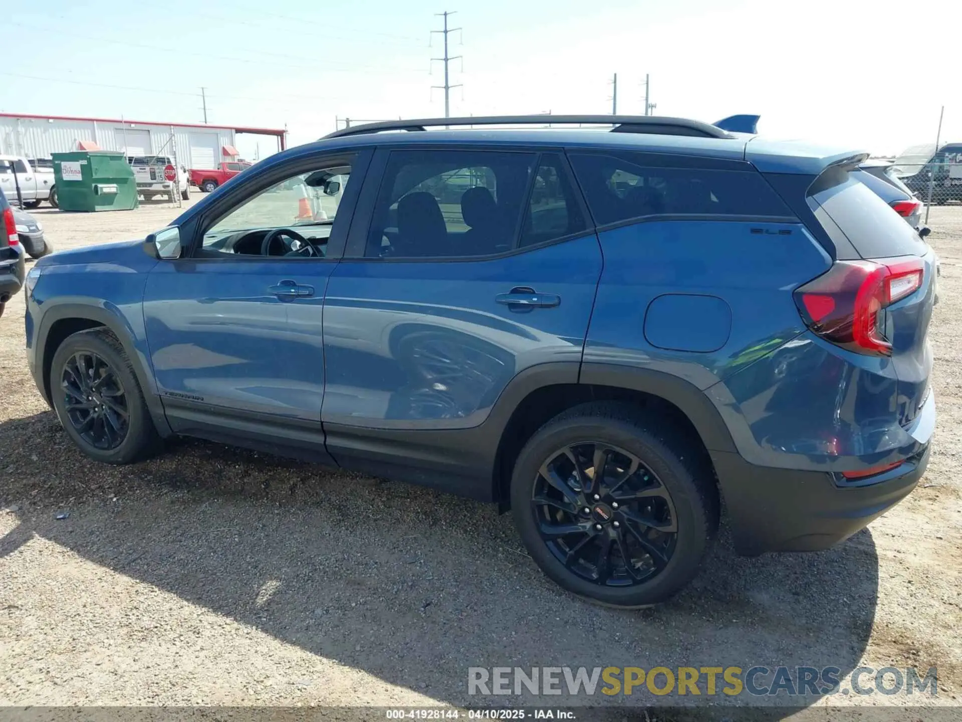 13 fotografías del automóvil dañado 3GKALMEG6RL213094 GMC TERRAIN 2024