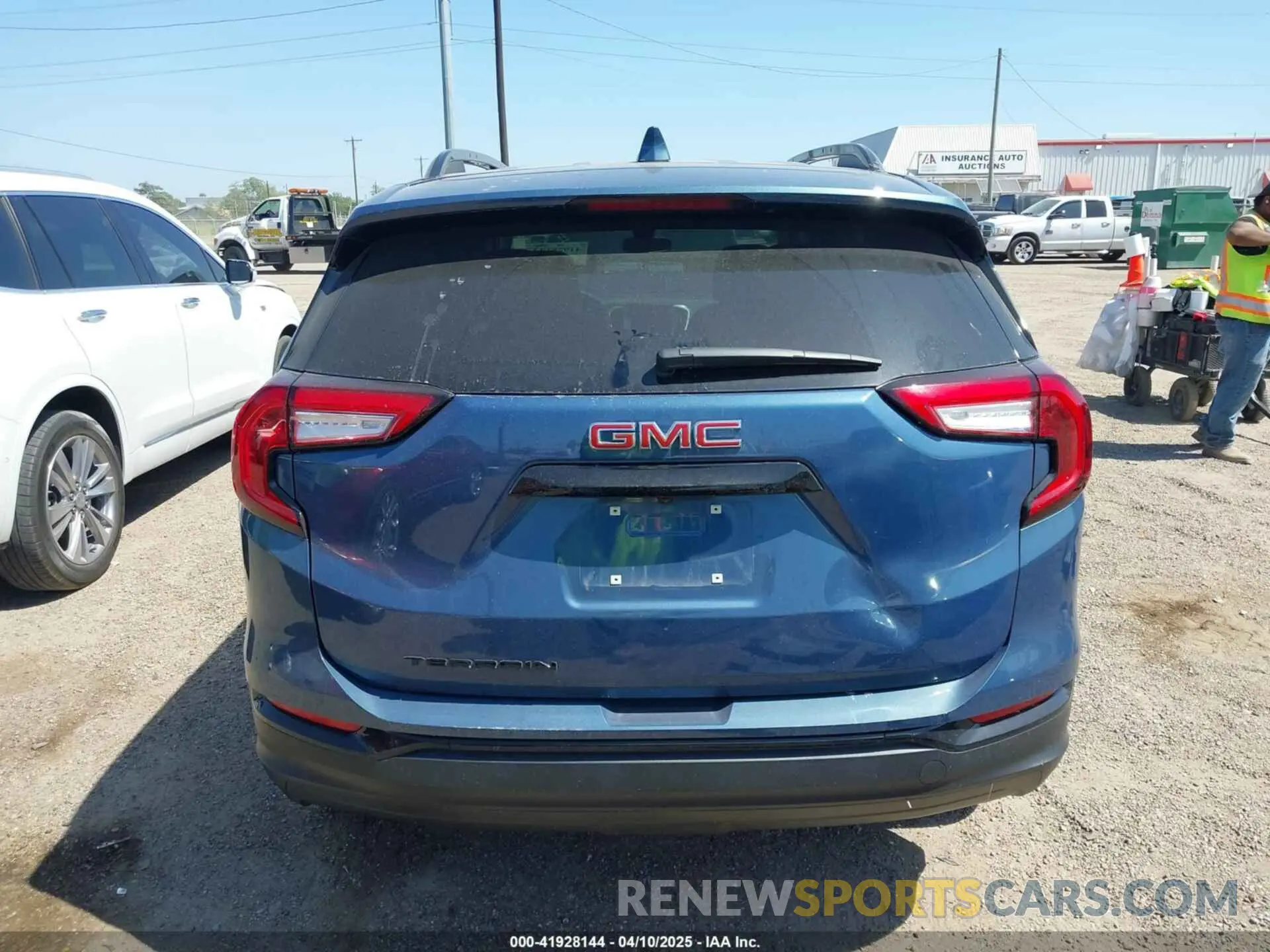 15 fotografías del automóvil dañado 3GKALMEG6RL213094 GMC TERRAIN 2024