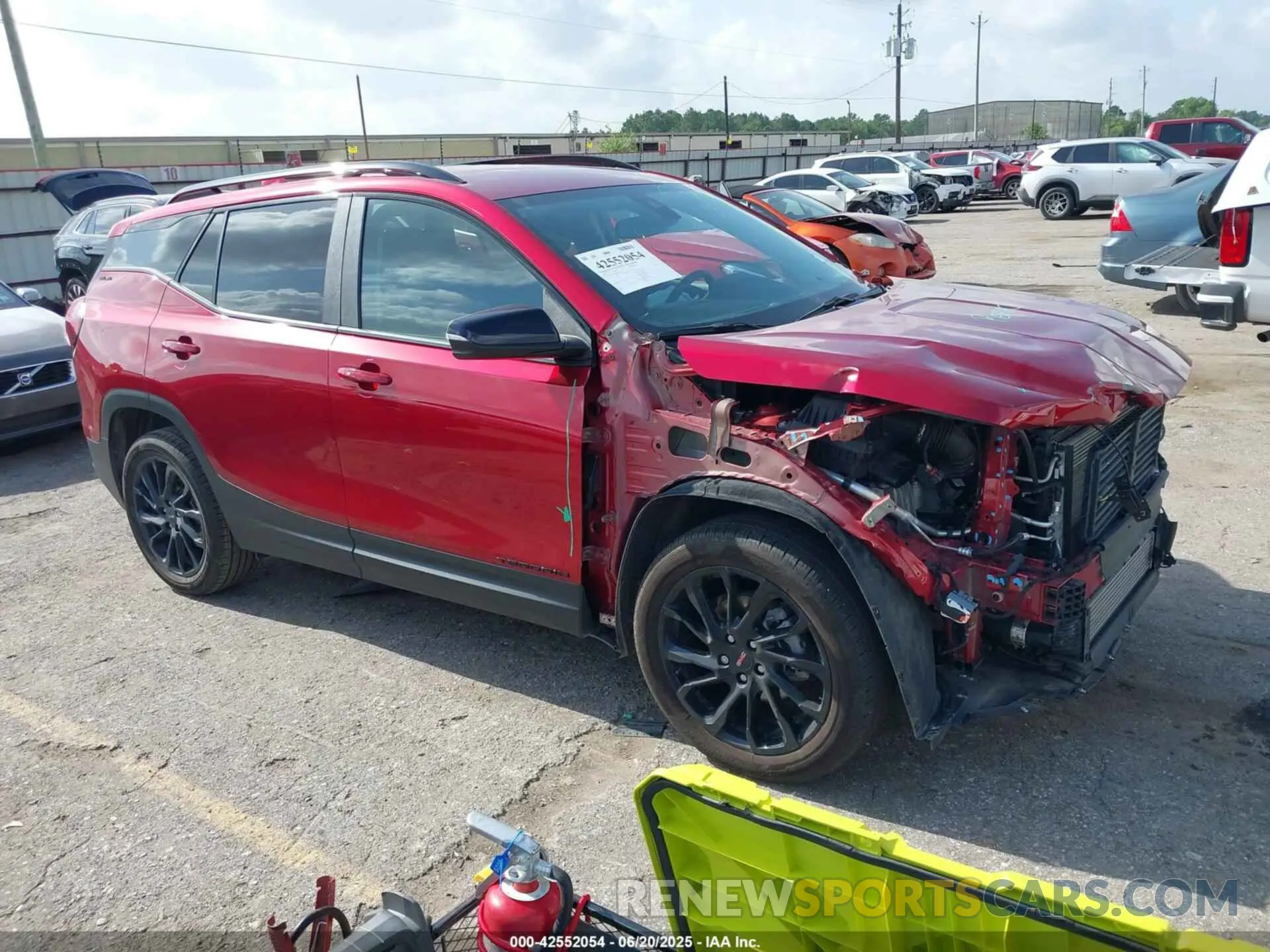 14 fotografías del automóvil dañado 3GKALMEG6RL379521 GMC TERRAIN 2024