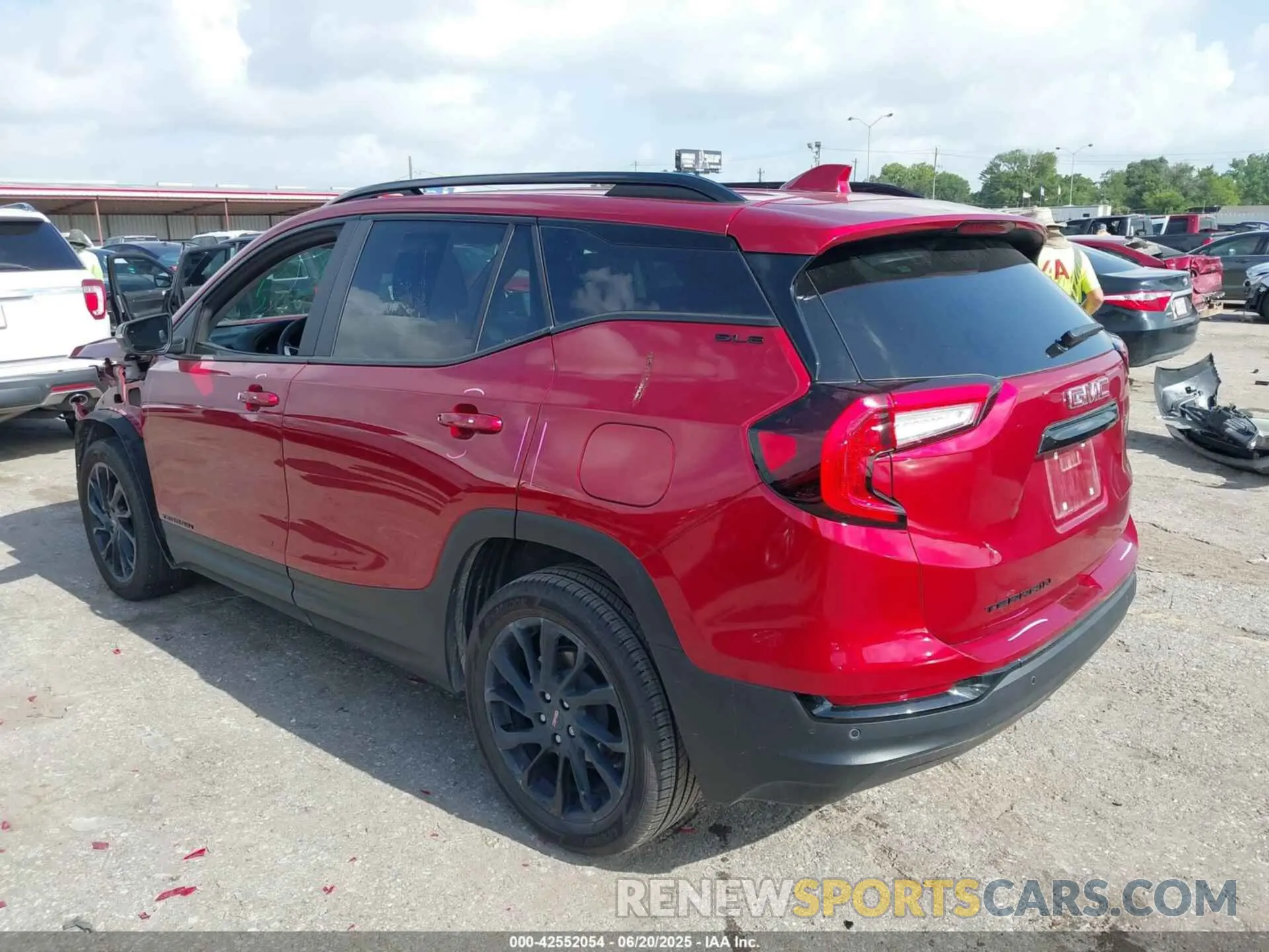 3 fotografías del automóvil dañado 3GKALMEG6RL379521 GMC TERRAIN 2024