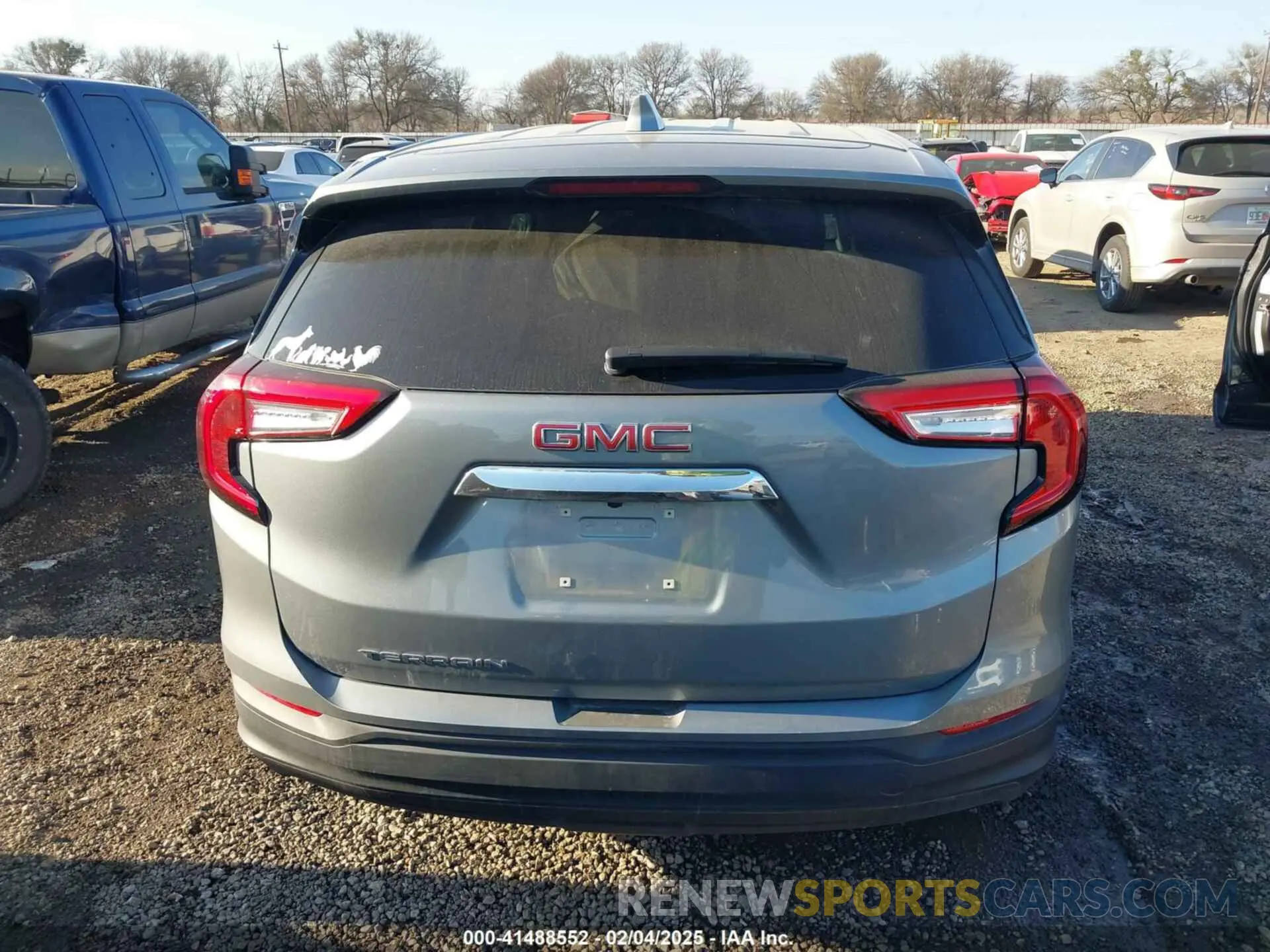 17 fotografías del automóvil dañado 3GKALMEG9RL305719 GMC TERRAIN 2024