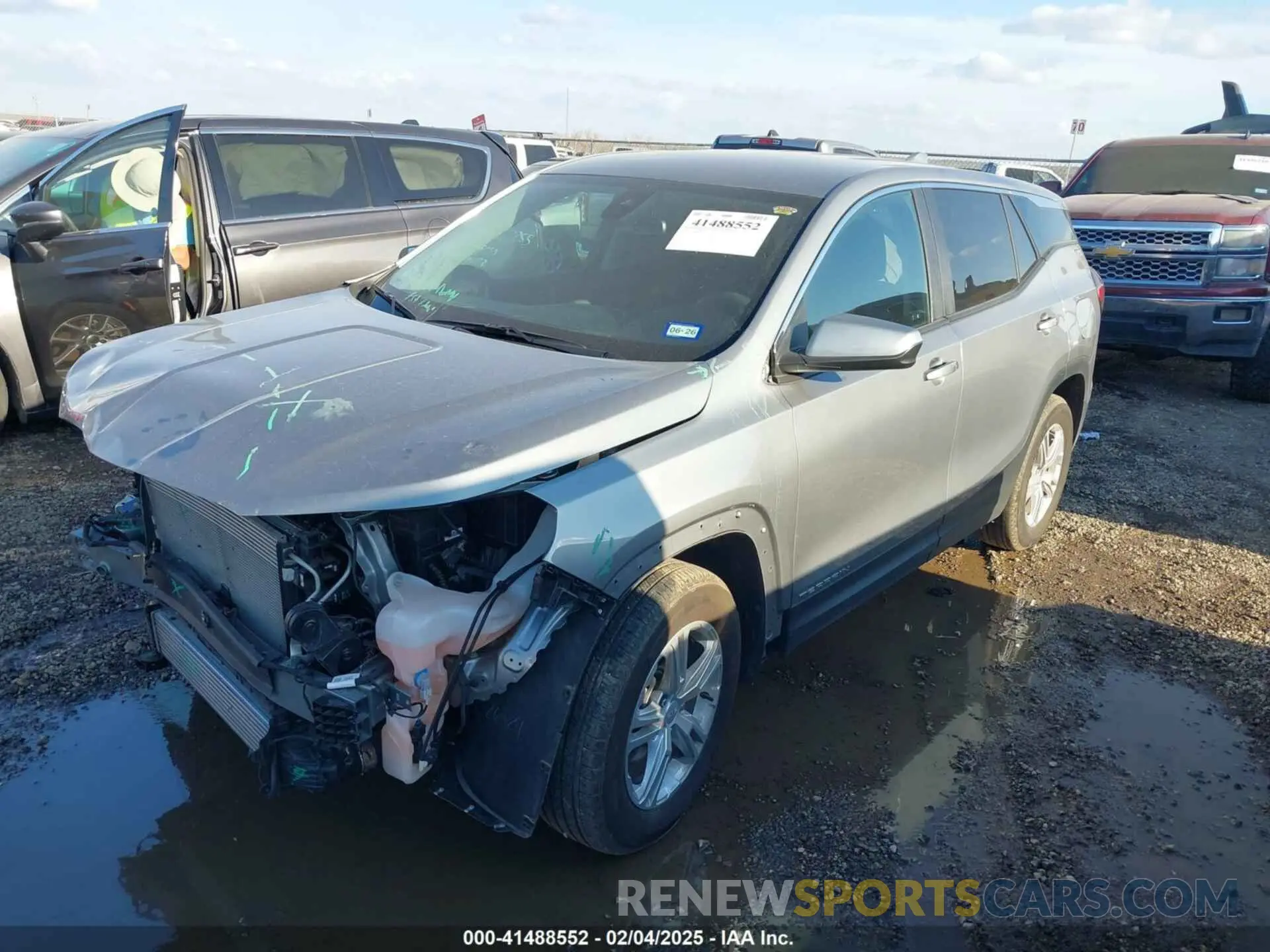 2 fotografías del automóvil dañado 3GKALMEG9RL305719 GMC TERRAIN 2024
