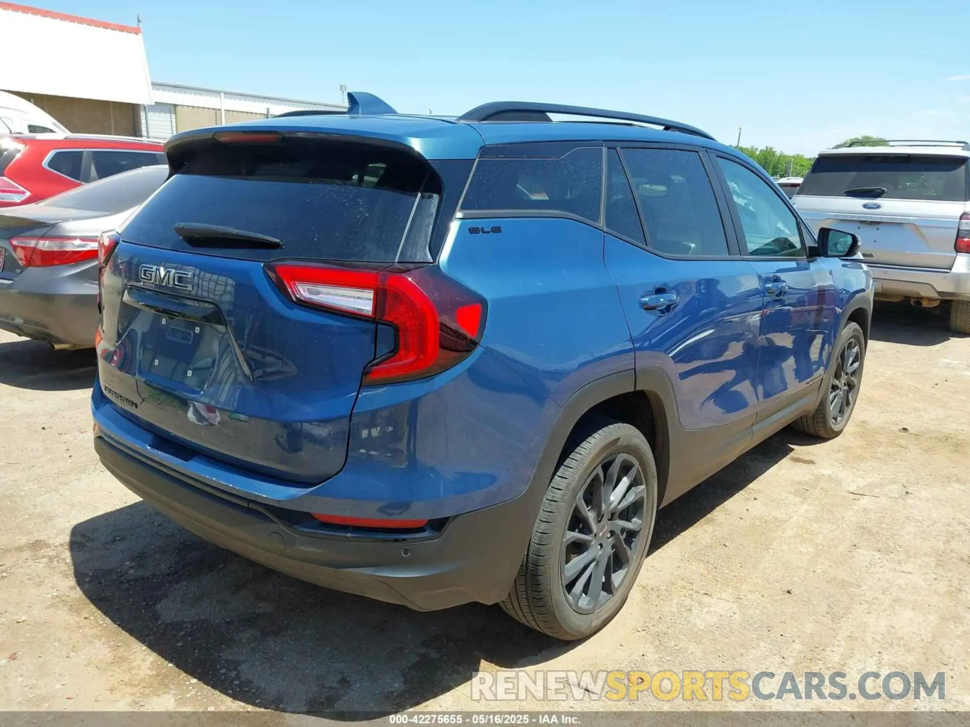 4 fotografías del automóvil dañado 3GKALMEGXRL116402 GMC TERRAIN 2024