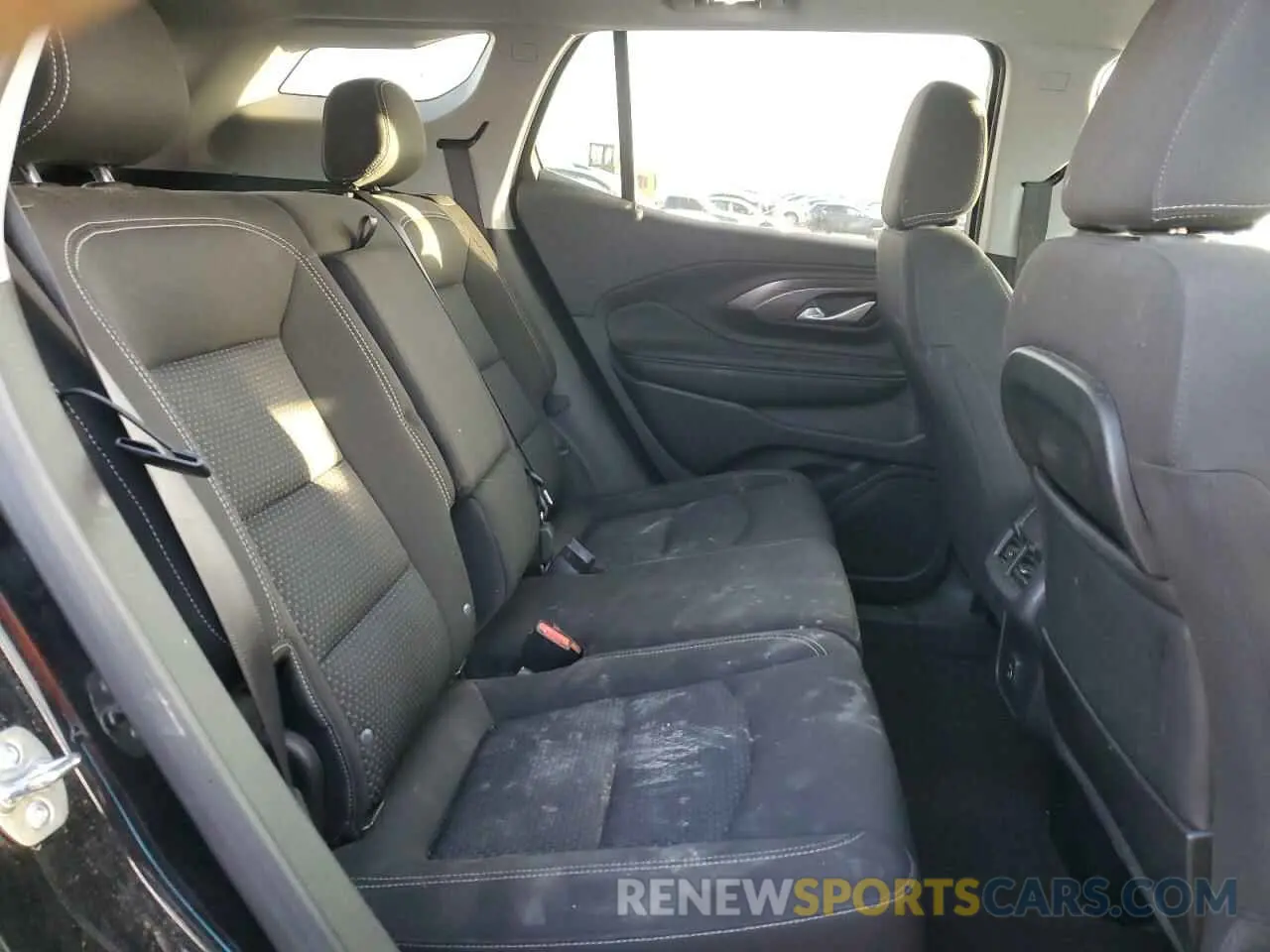 11 fotografías del automóvil dañado 3GKALMEGXRL301193 GMC TERRAIN 2024
