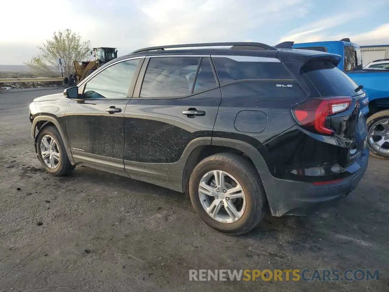 2 fotografías del automóvil dañado 3GKALMEGXRL301193 GMC TERRAIN 2024