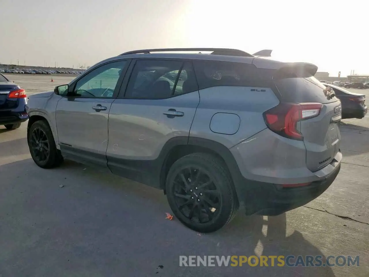 2 fotografías del automóvil dañado 3GKALMEGXRL374175 GMC TERRAIN 2024