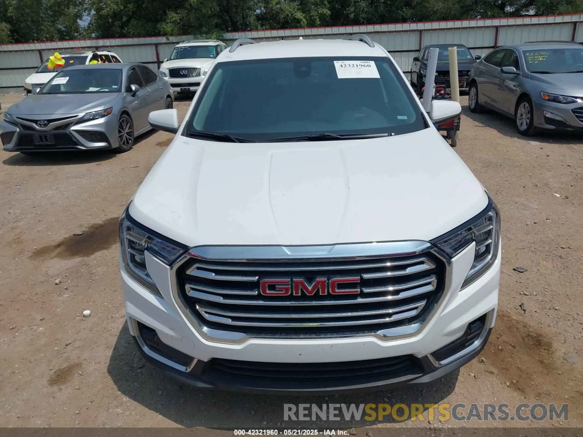 12 fotografías del automóvil dañado 3GKALPEG2RL170259 GMC TERRAIN 2024