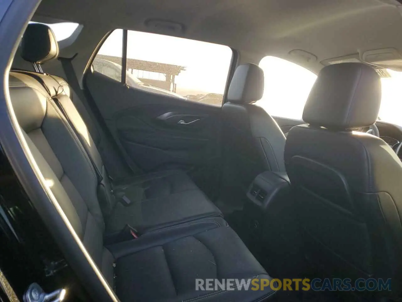 10 fotografías del automóvil dañado 3GKALPEG2RL214874 GMC TERRAIN 2024