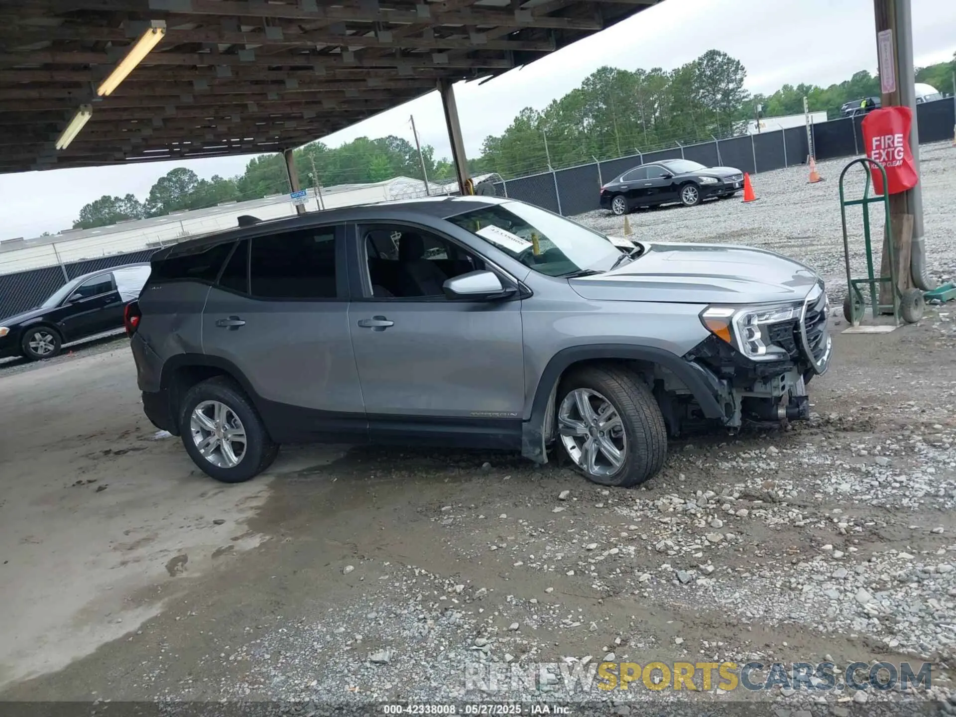 12 fotografías del automóvil dañado 3GKALTEG7RL346411 GMC TERRAIN 2024