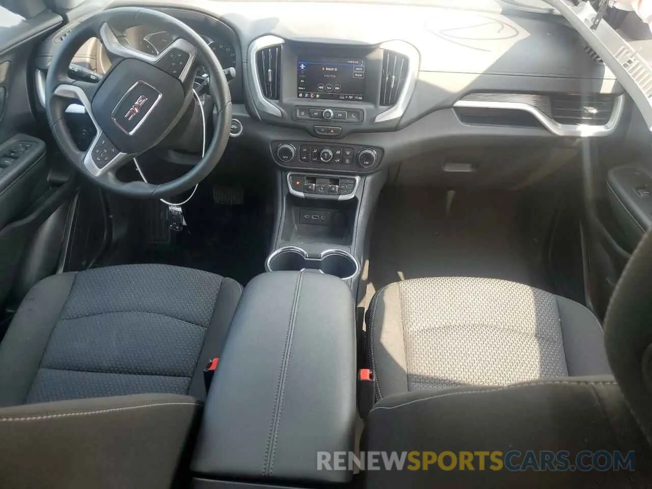8 fotografías del automóvil dañado 3GKALTEG8RL303034 GMC TERRAIN 2024