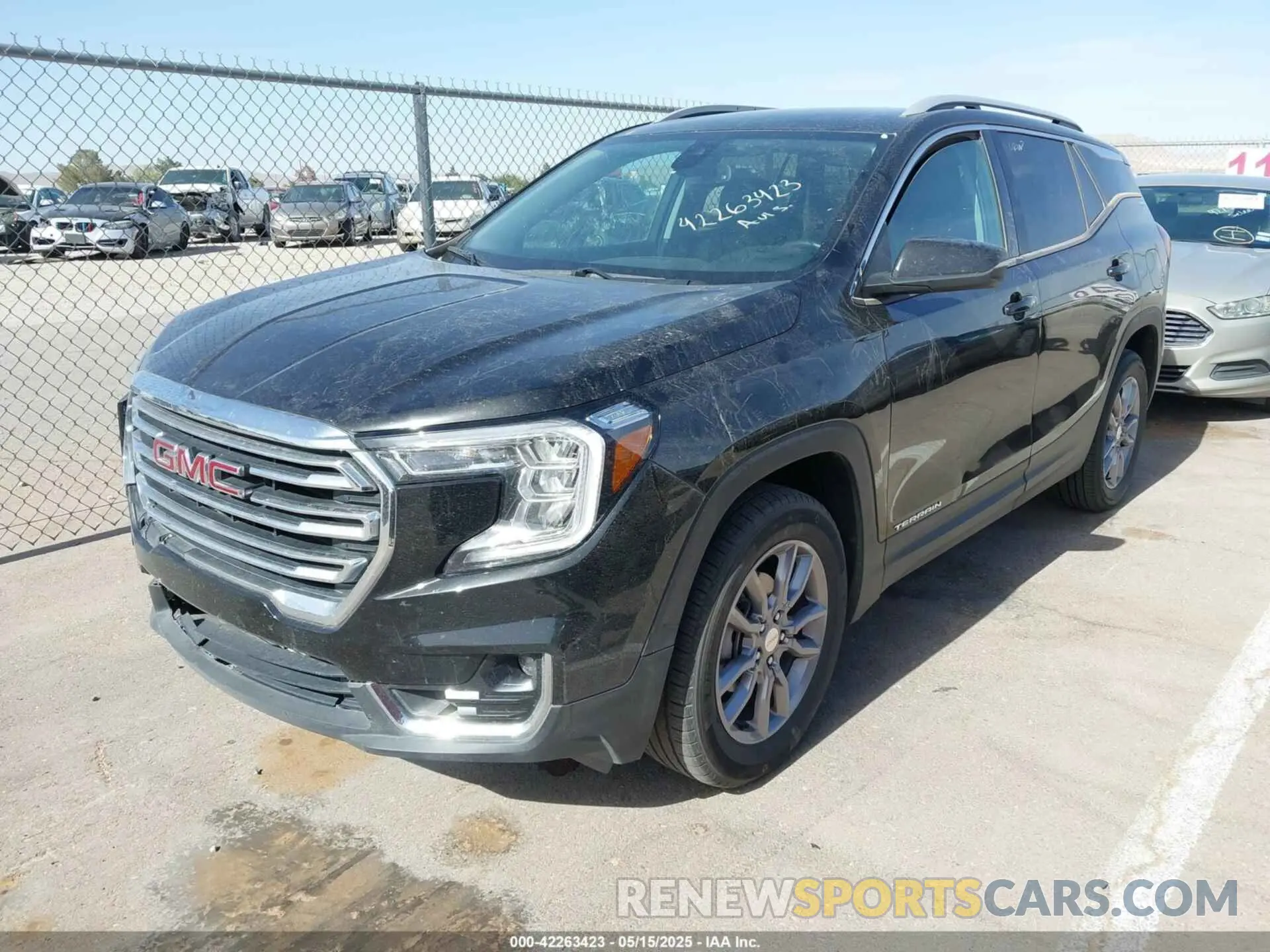 2 fotografías del automóvil dañado 3GKALVEG1RL250396 GMC TERRAIN 2024