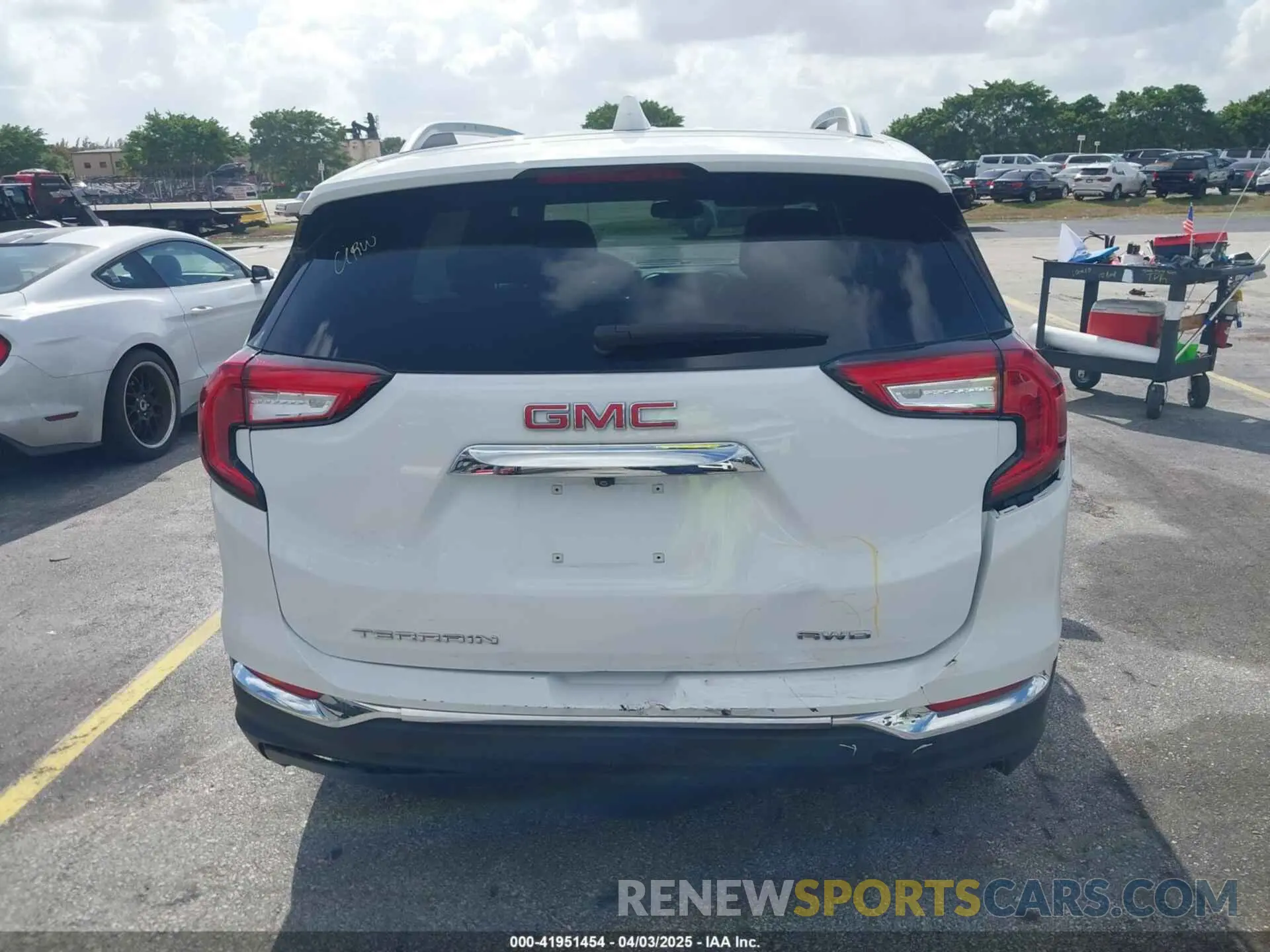 6 fotografías del automóvil dañado 3GKALVEG2RL279907 GMC TERRAIN 2024