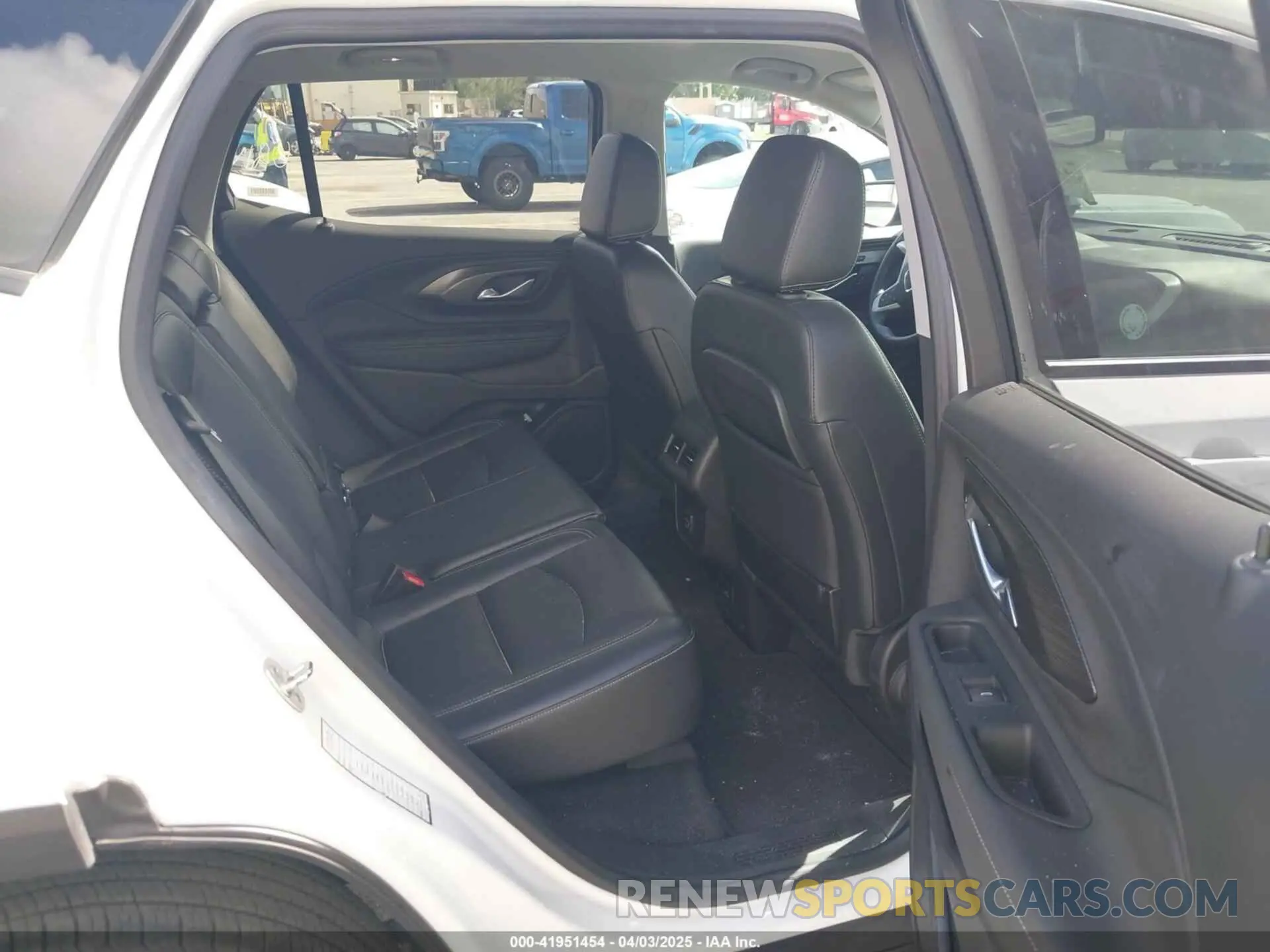 8 fotografías del automóvil dañado 3GKALVEG2RL279907 GMC TERRAIN 2024