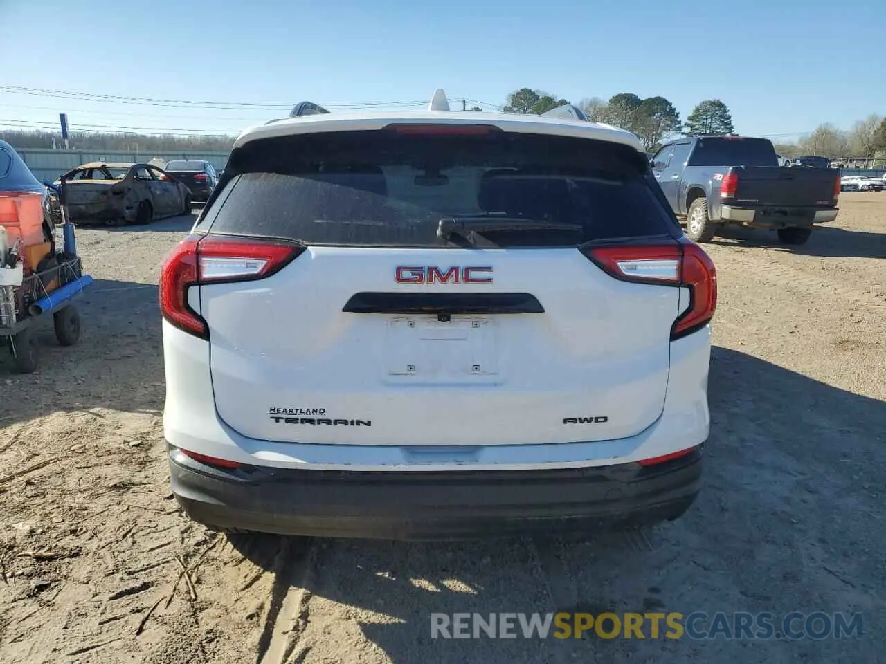 6 fotografías del automóvil dañado 3GKALVEG2RL326790 GMC TERRAIN 2024