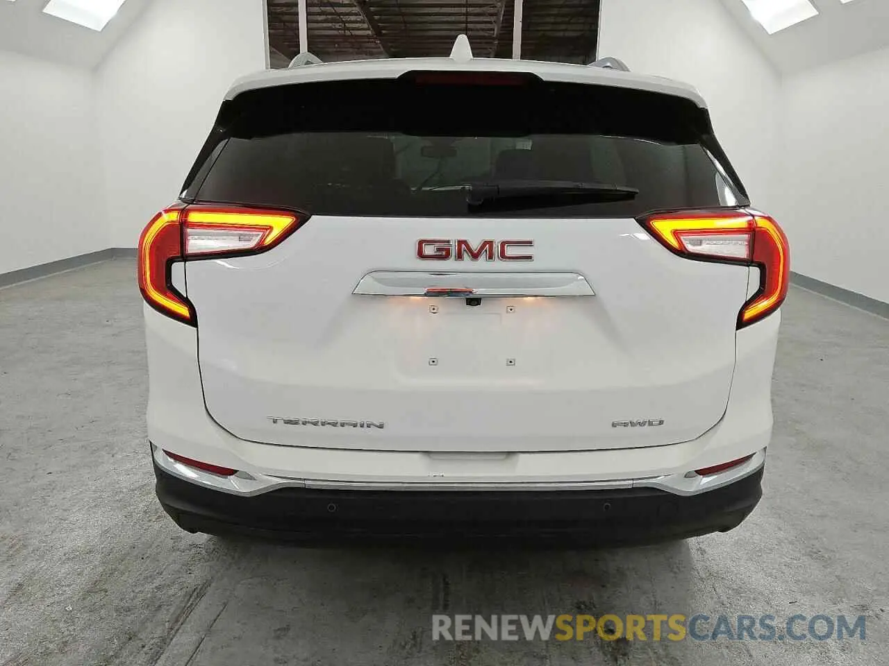 6 fotografías del automóvil dañado 3GKALVEG5RL326685 GMC TERRAIN 2024