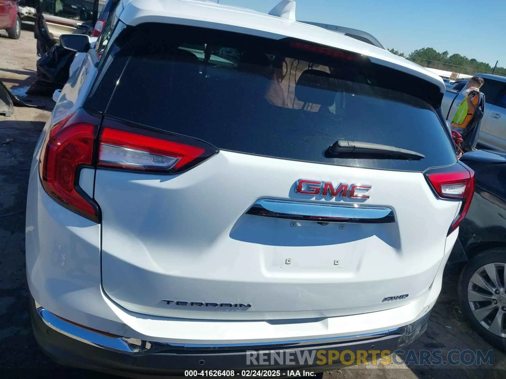 15 fotografías del automóvil dañado 3GKALVEG6RL325318 GMC TERRAIN 2024