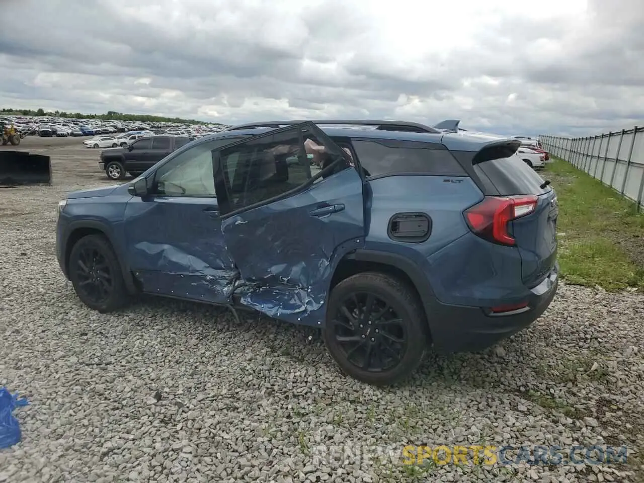 2 fotografías del automóvil dañado 3GKALVEG7RL255280 GMC TERRAIN 2024