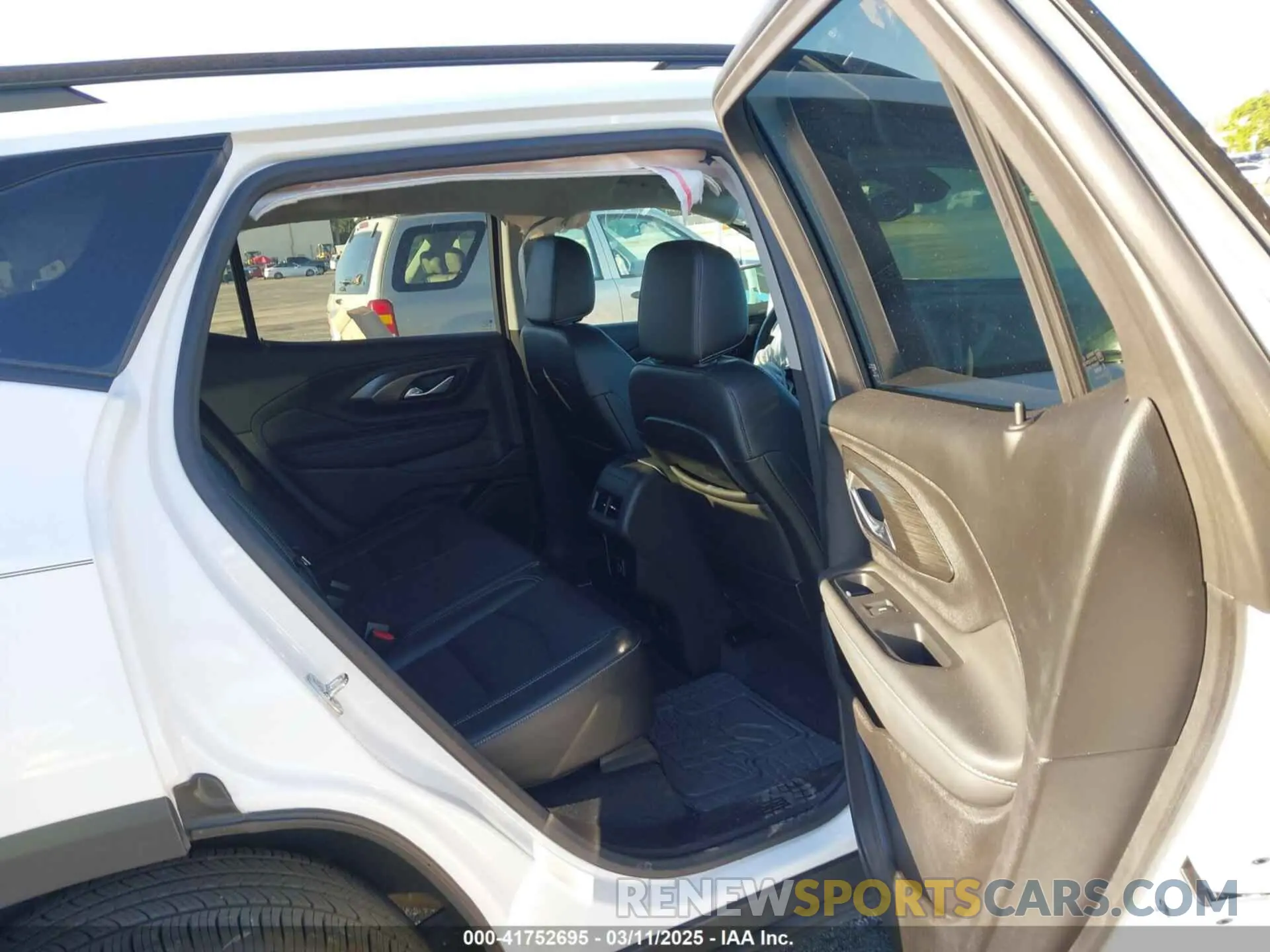 8 fotografías del automóvil dañado 3GKALVEG8RL162753 GMC TERRAIN 2024