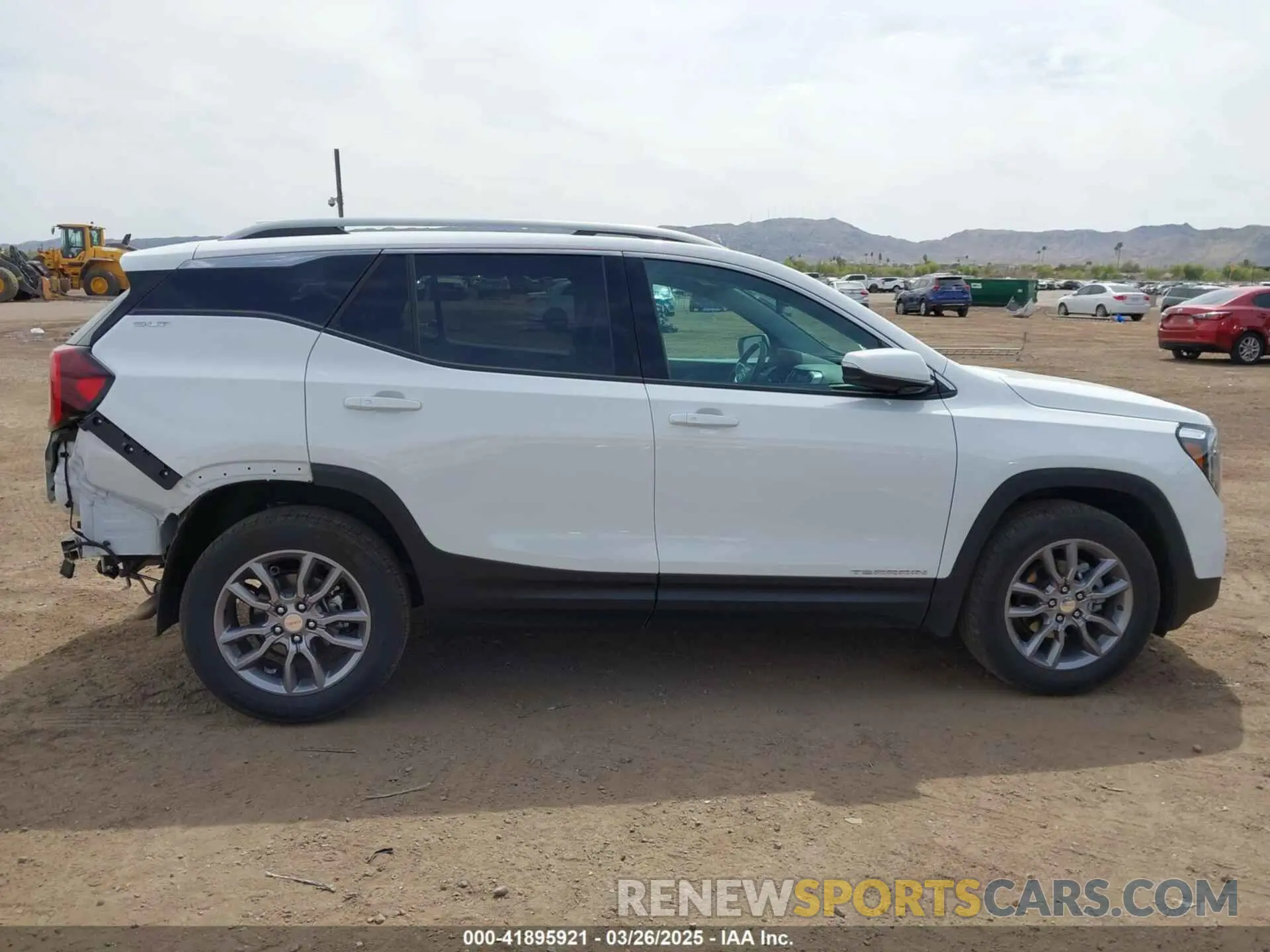 14 fotografías del automóvil dañado 3GKALVEG8RL299613 GMC TERRAIN 2024