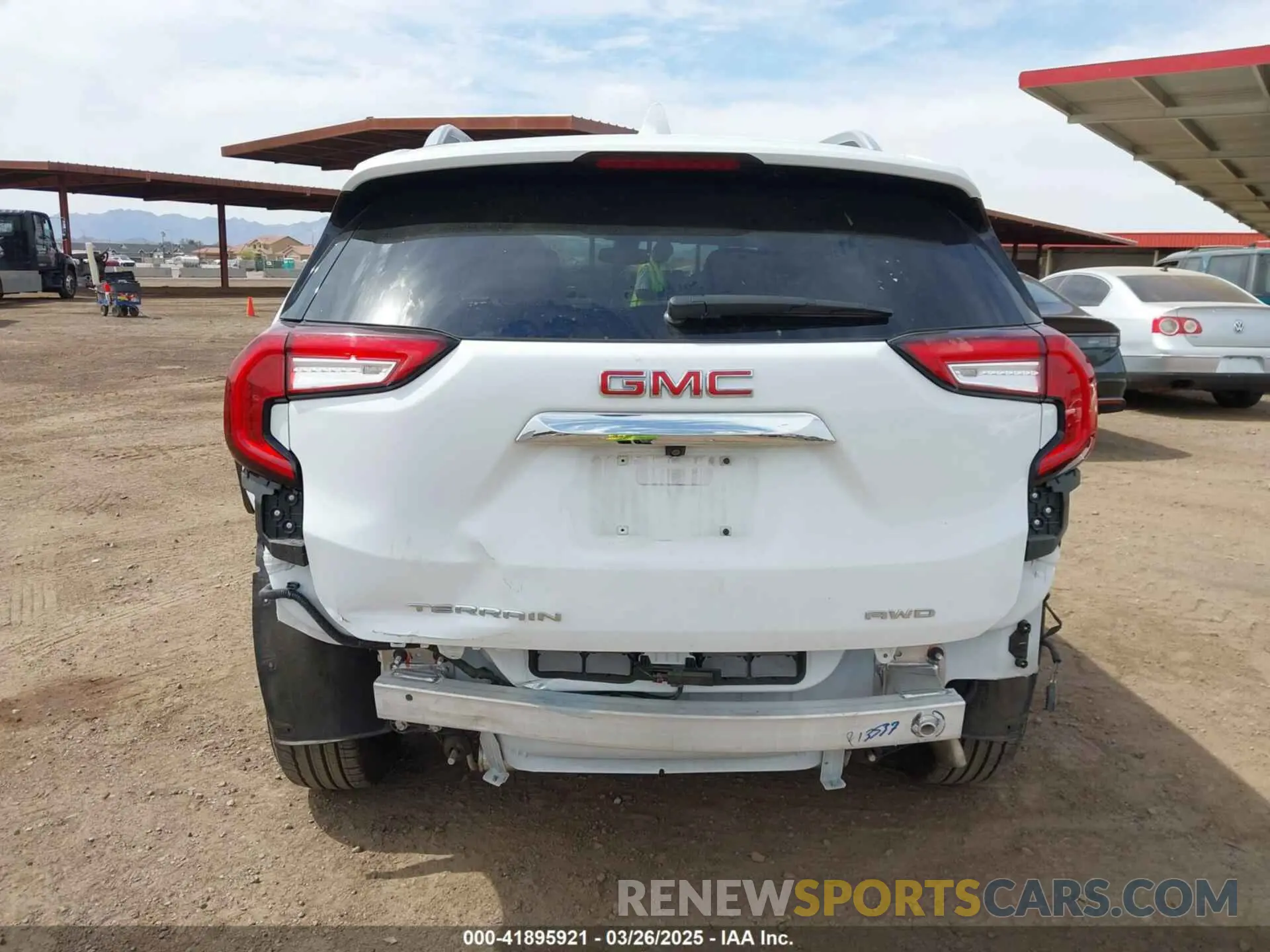 17 fotografías del automóvil dañado 3GKALVEG8RL299613 GMC TERRAIN 2024