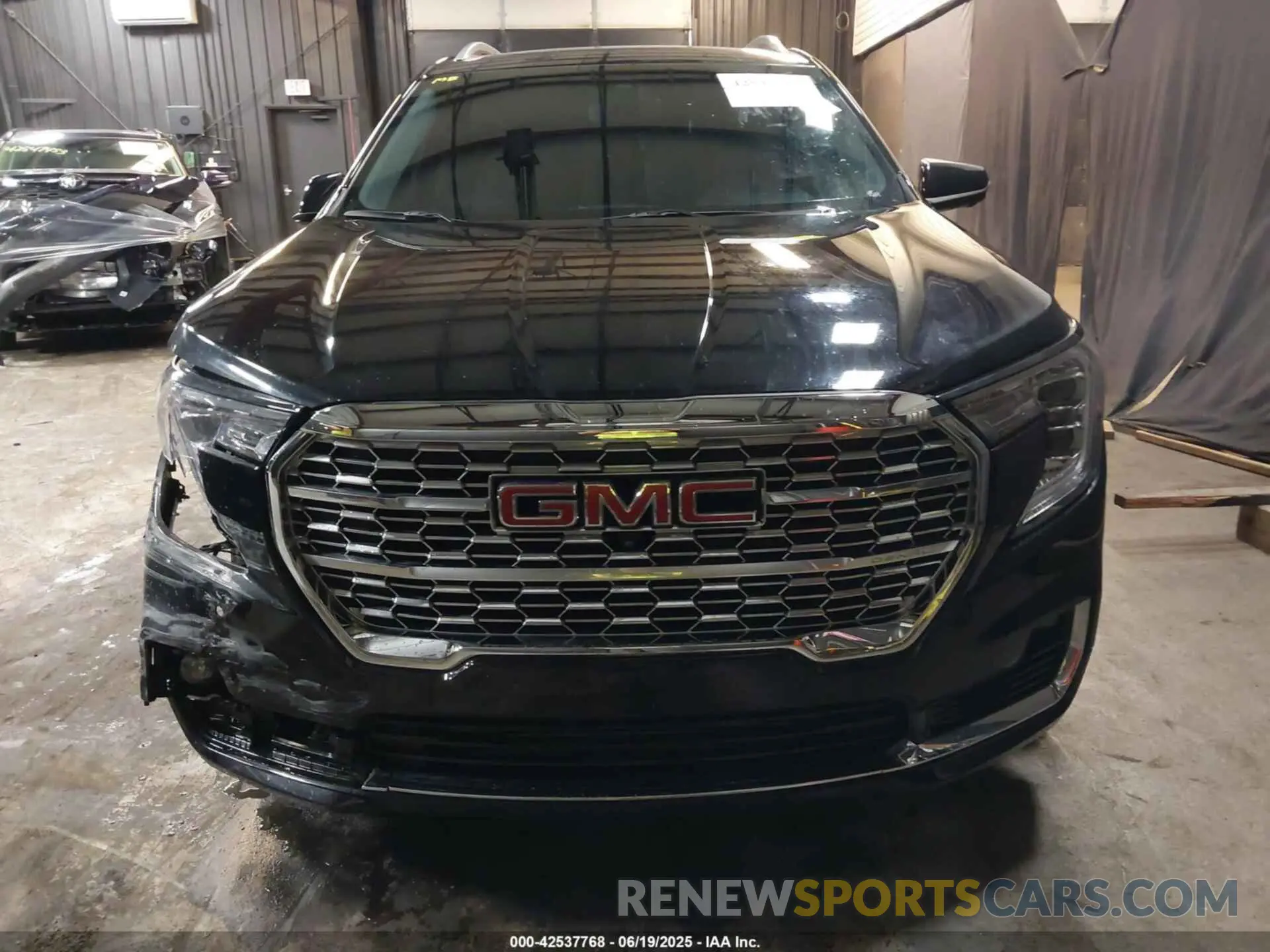13 fotografías del automóvil dañado 3GKALXEG2RL296444 GMC TERRAIN 2024