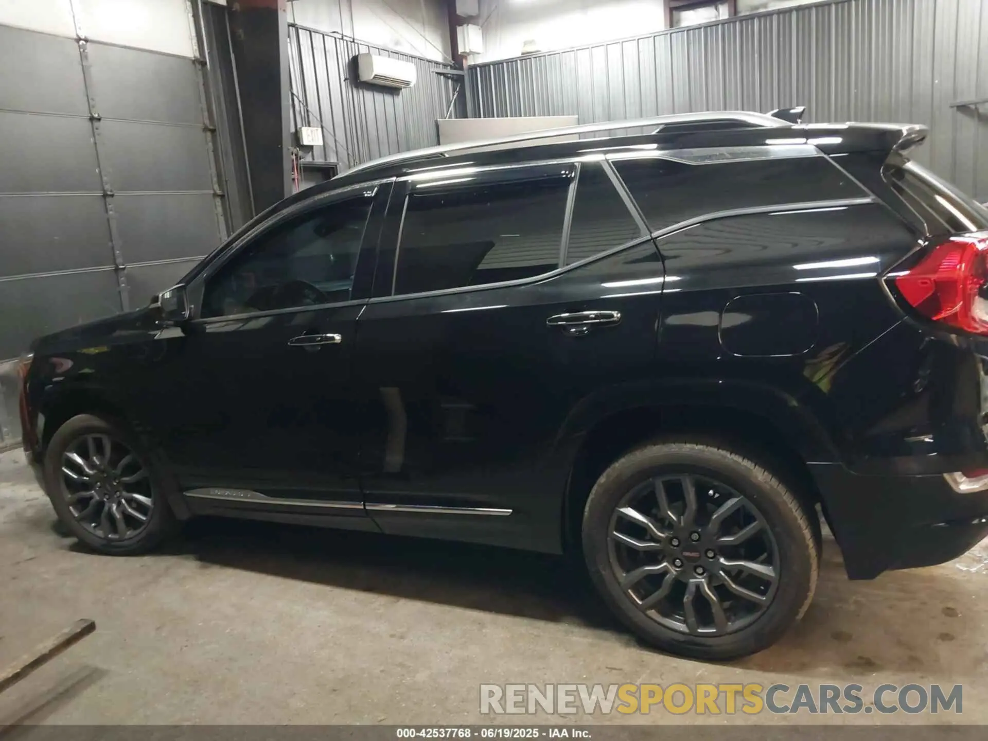 15 fotografías del automóvil dañado 3GKALXEG2RL296444 GMC TERRAIN 2024