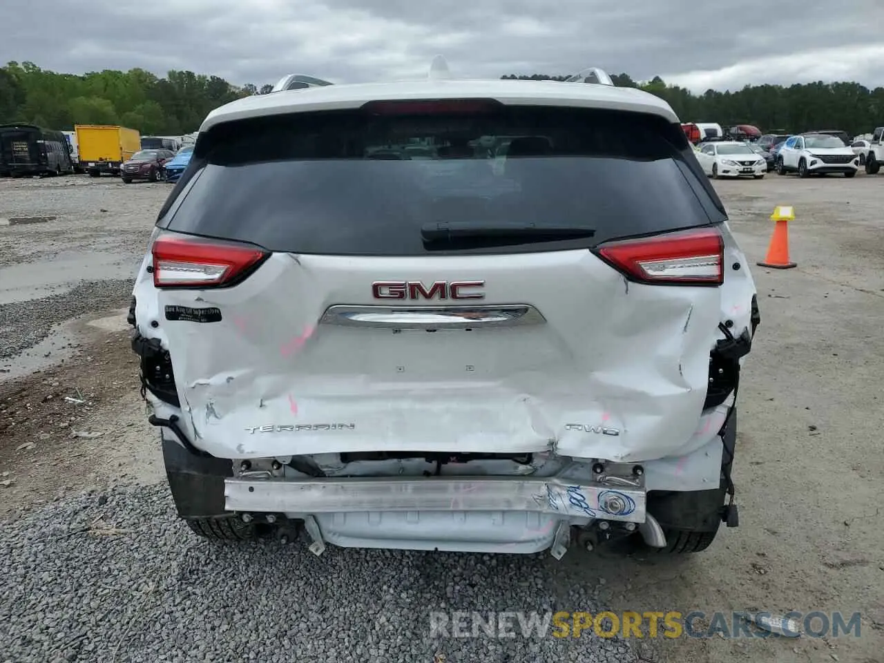 6 fotografías del automóvil dañado 3GKALXEG2RL383356 GMC TERRAIN 2024