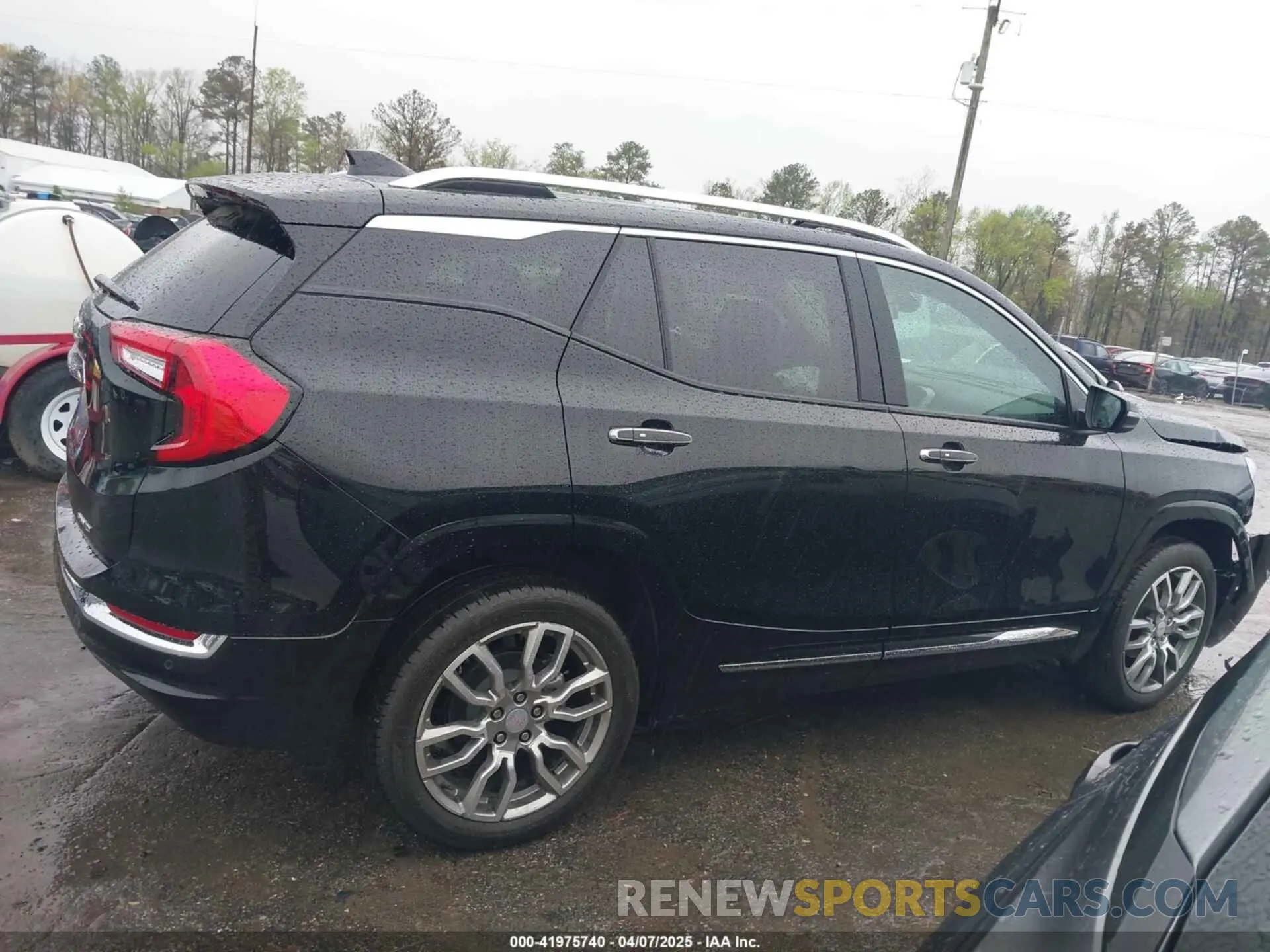 13 fotografías del automóvil dañado 3GKALXEG4RL117353 GMC TERRAIN 2024
