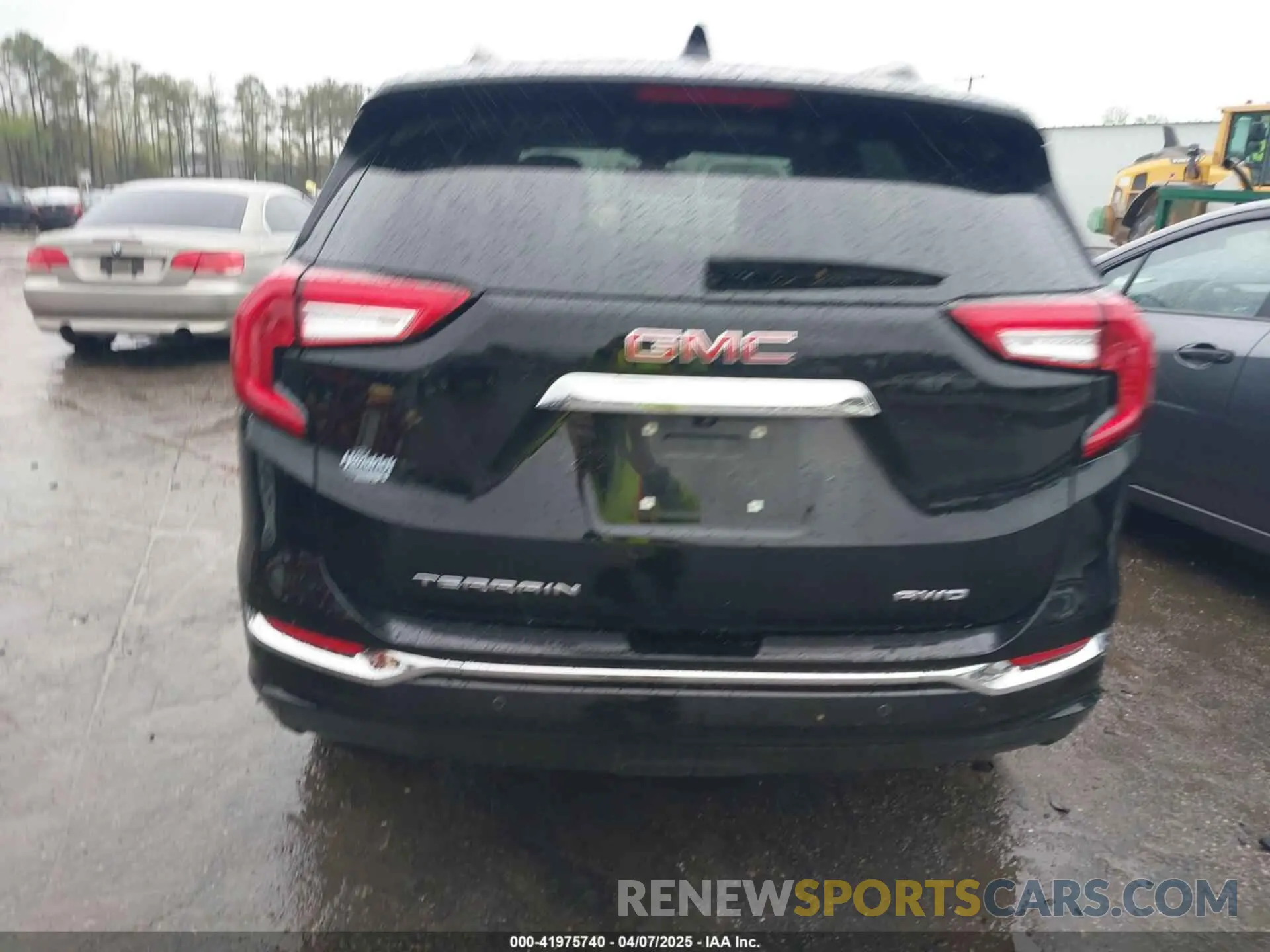 16 fotografías del automóvil dañado 3GKALXEG4RL117353 GMC TERRAIN 2024