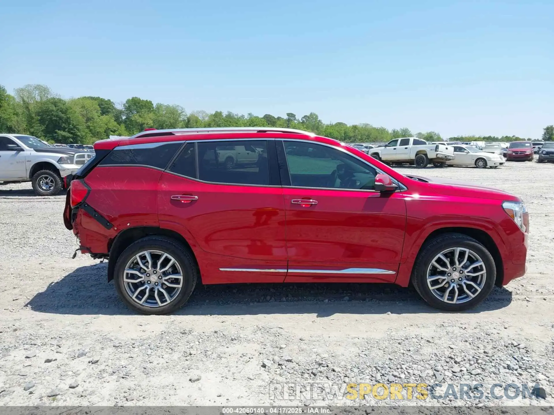 14 fotografías del automóvil dañado 3GKALXEG8RL325865 GMC TERRAIN 2024