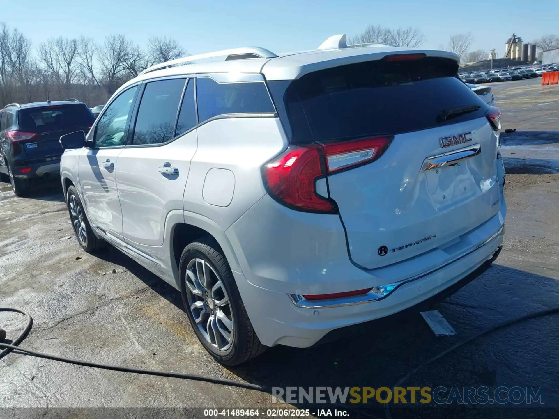 3 fotografías del automóvil dañado 3GKALXEG8RL375892 GMC TERRAIN 2024