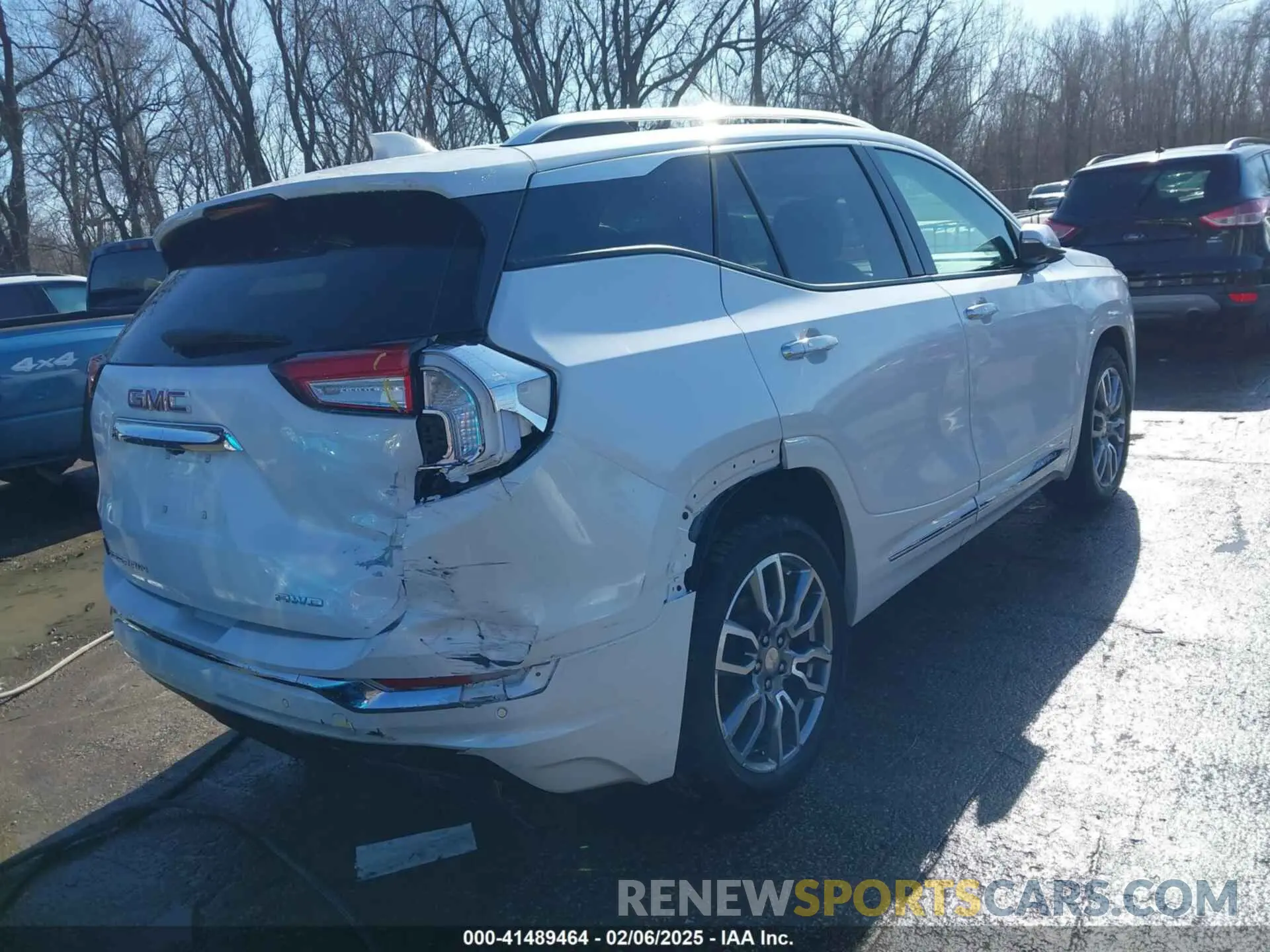 4 fotografías del automóvil dañado 3GKALXEG8RL375892 GMC TERRAIN 2024