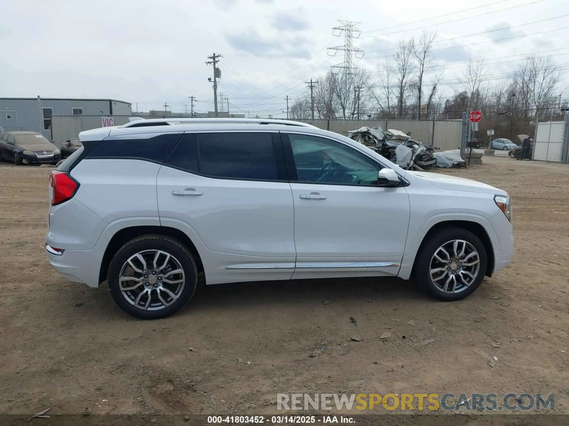 14 fotografías del automóvil dañado 3GKALXEG8RL395592 GMC TERRAIN 2024