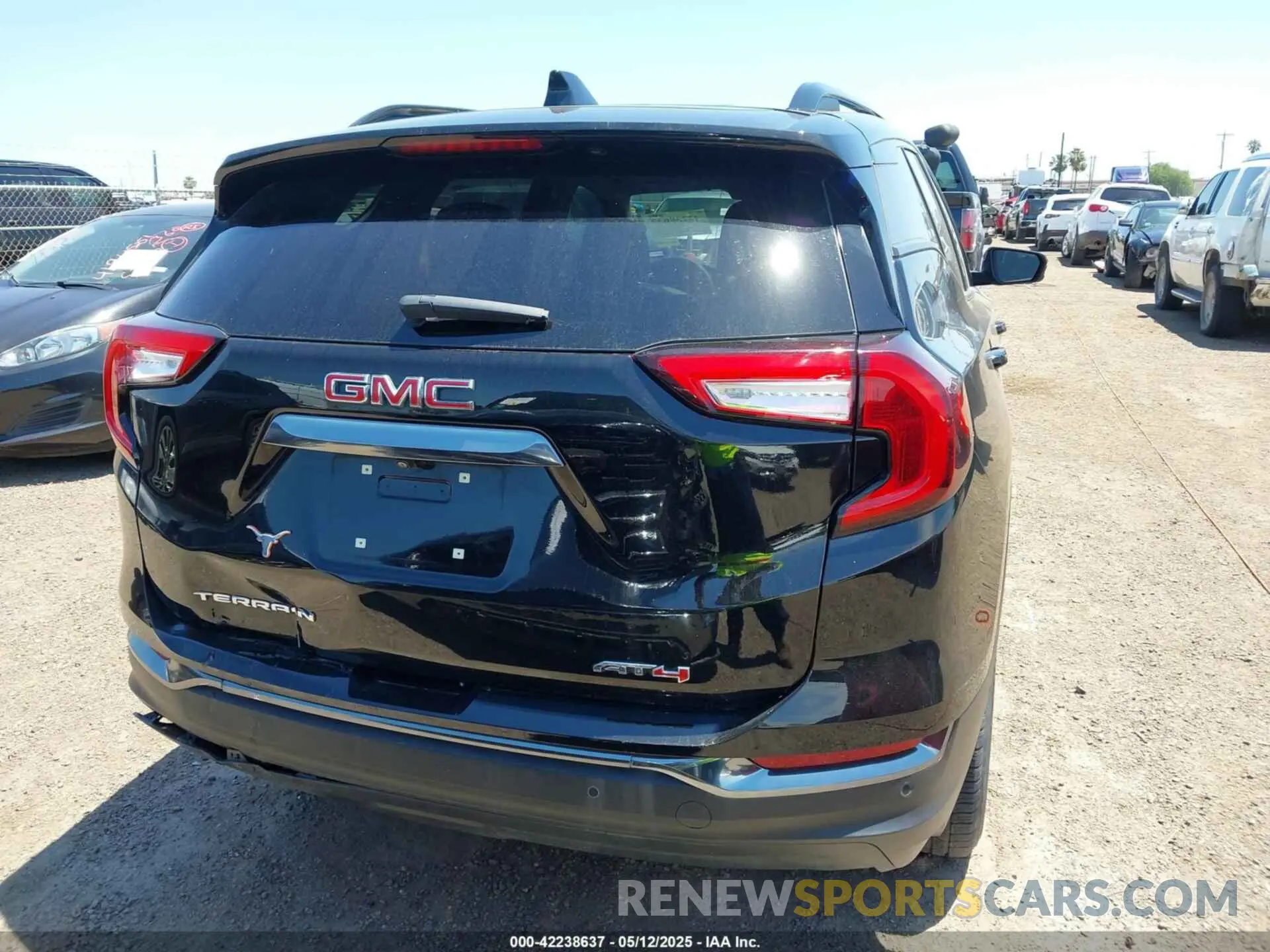 15 fotografías del automóvil dañado 3GKALYEG3RL222343 GMC TERRAIN 2024