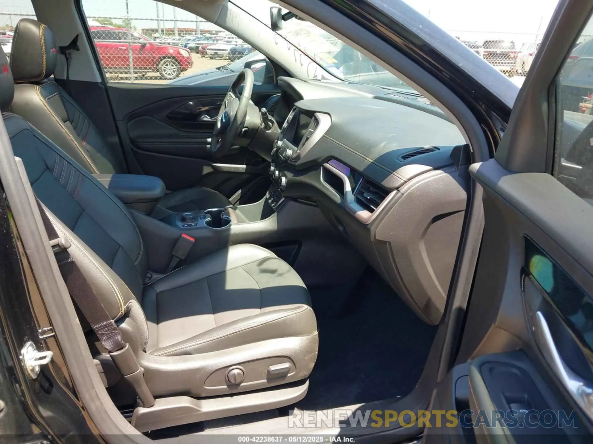 5 fotografías del automóvil dañado 3GKALYEG3RL222343 GMC TERRAIN 2024
