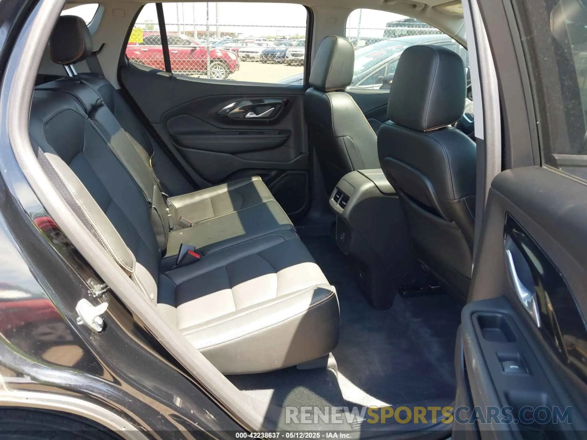 8 fotografías del automóvil dañado 3GKALYEG3RL222343 GMC TERRAIN 2024