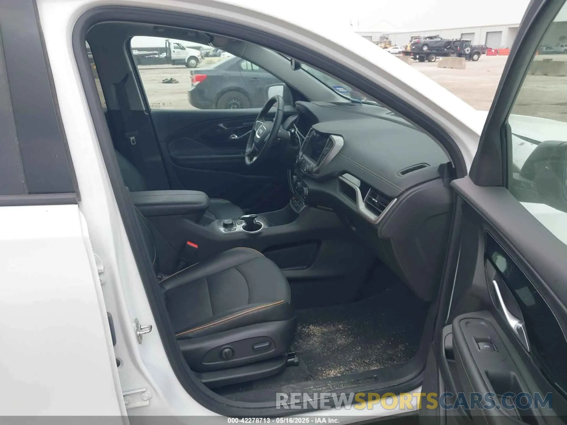 5 fotografías del automóvil dañado 3GKALYEG6RL311758 GMC TERRAIN 2024