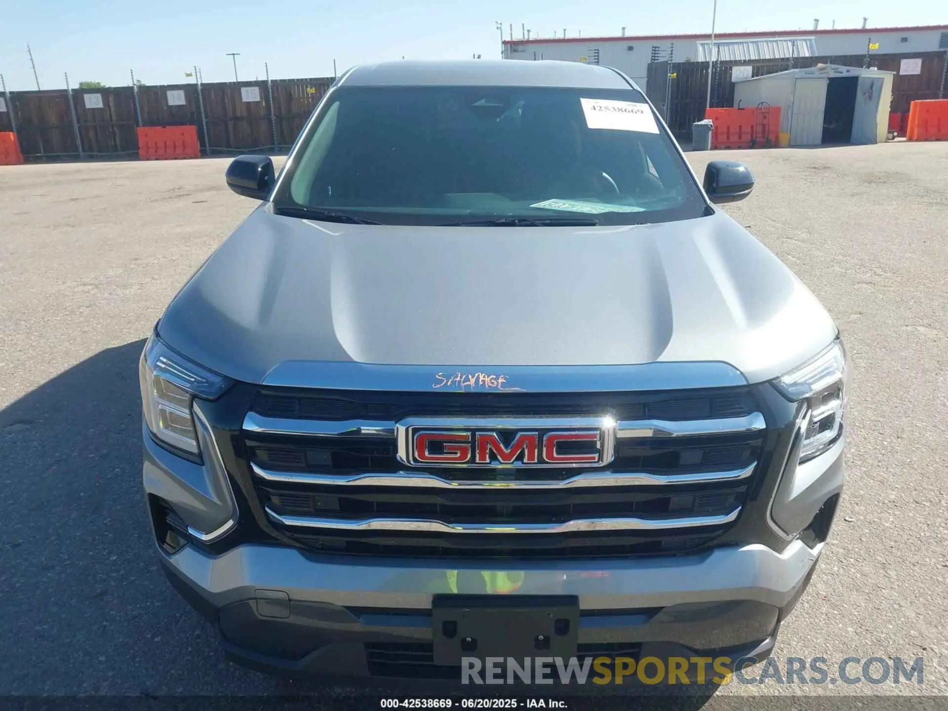 12 fotografías del automóvil dañado 3GKALUEG3SL310422 GMC TERRAIN 2025