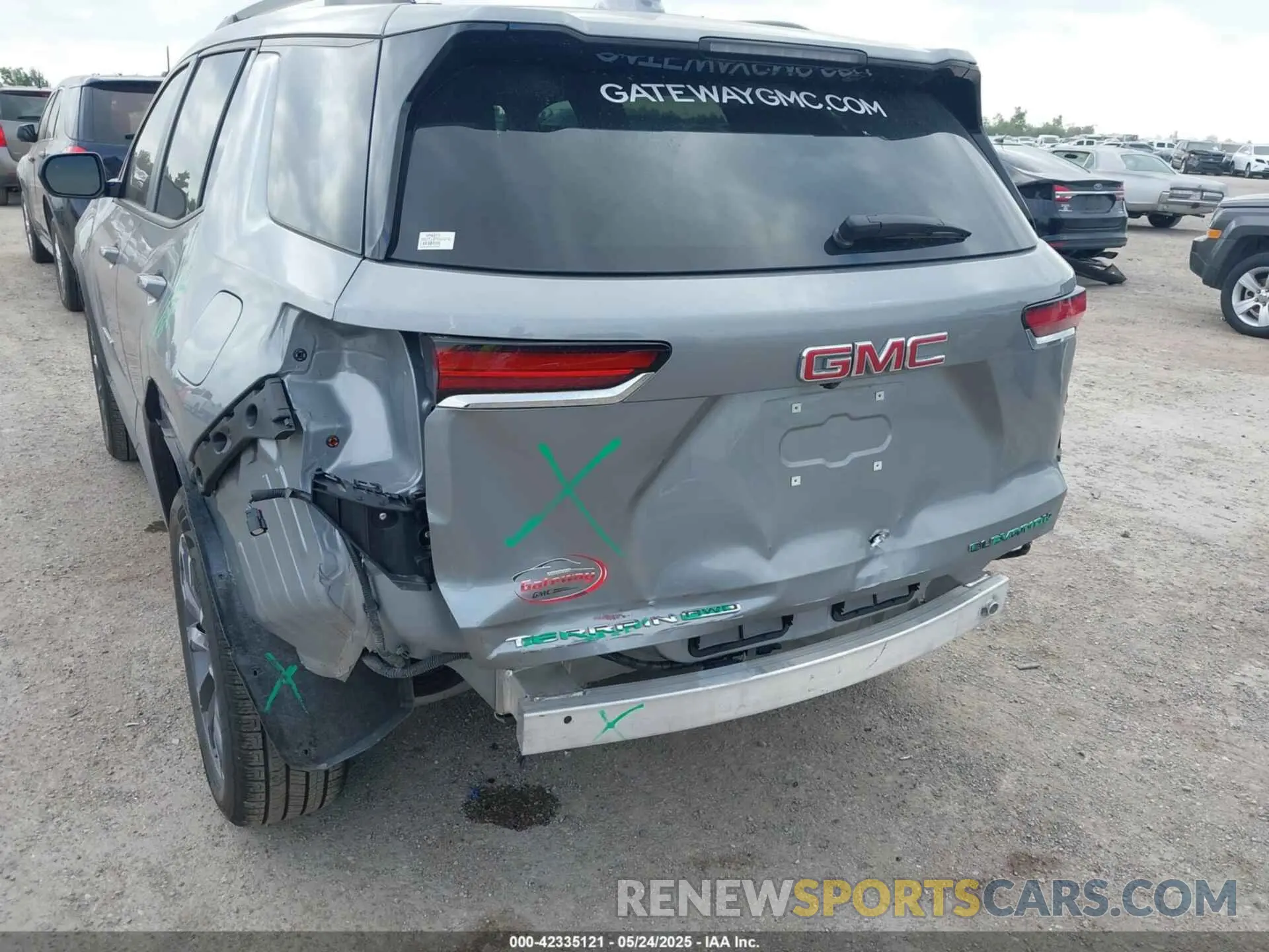 6 fotografías del automóvil dañado 3GKALUEG6SL215921 GMC TERRAIN 2025