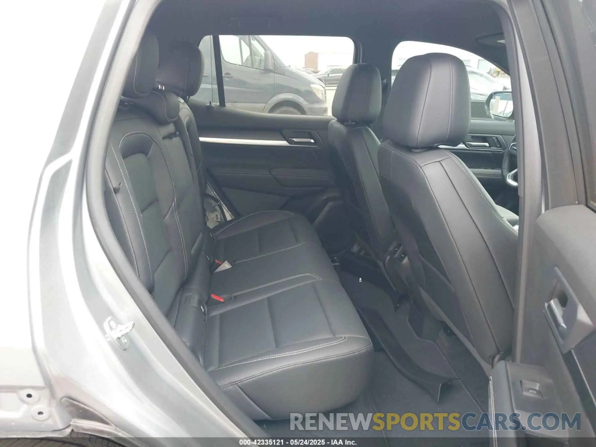 8 fotografías del automóvil dañado 3GKALUEG6SL215921 GMC TERRAIN 2025