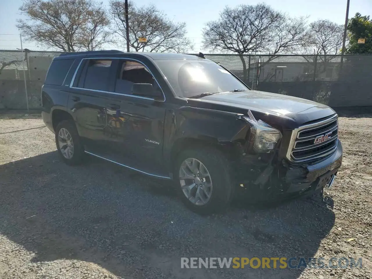 4 fotografías del automóvil dañado 1GKS1AKC9KR166202 GMC YUKON 2019