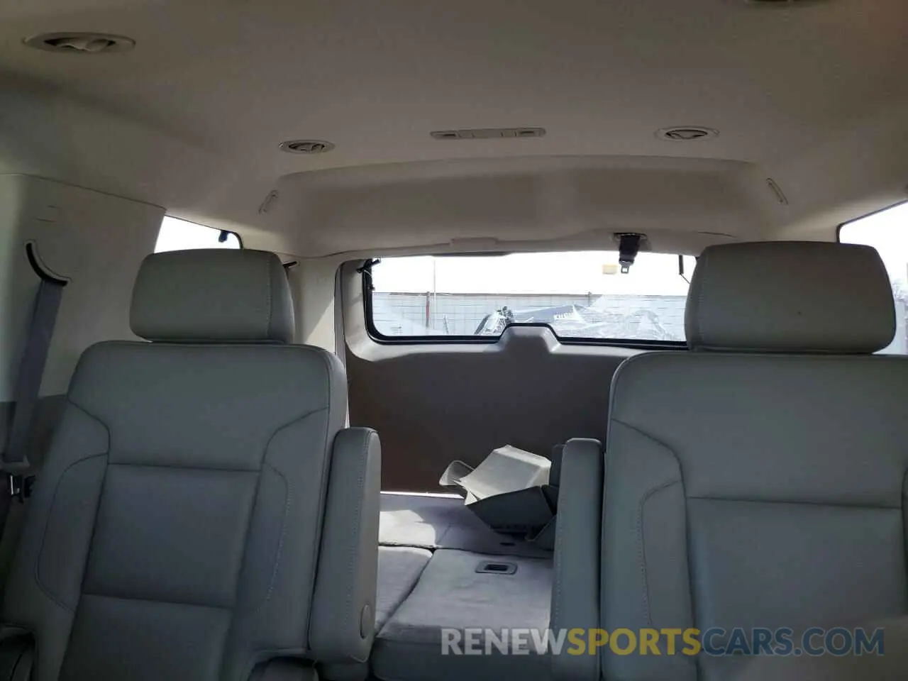 10 fotografías del automóvil dañado 1GKS1BKC5KR329417 GMC YUKON 2019
